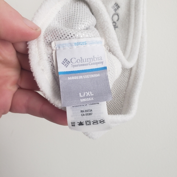 Columbia - Picture 2 of 2